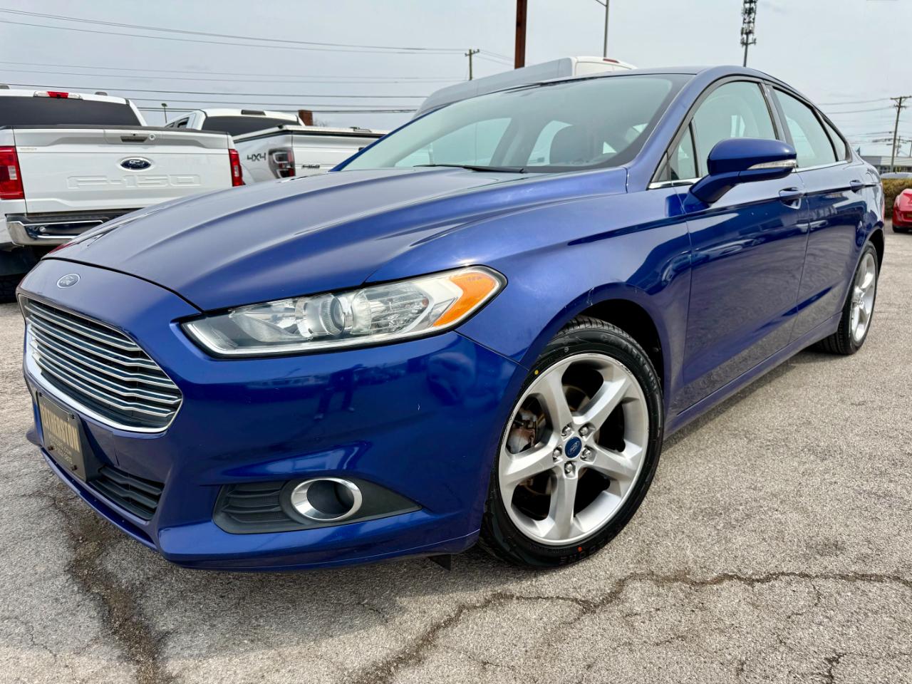 Ford Fusion SE 2013