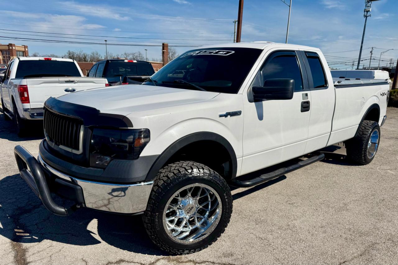 Ford F-150 XL SuperCab 8-ft. Bed 4WD 2013