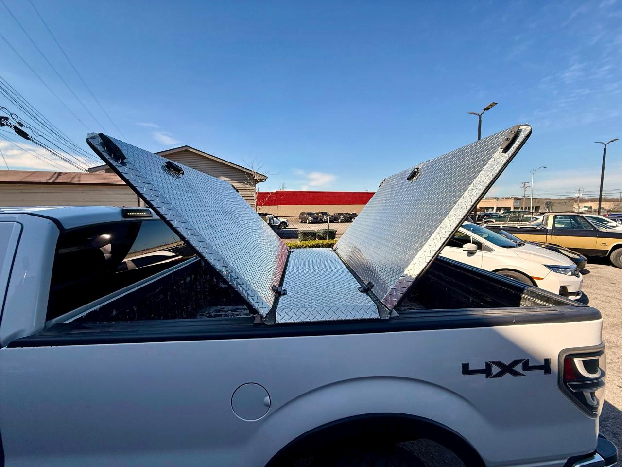 Ford F-150 XL SuperCab 8-ft. Bed 4WD 2013