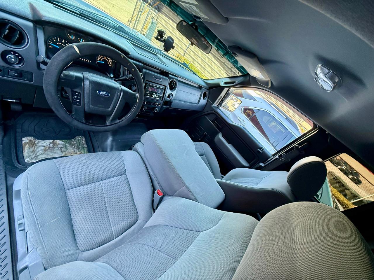 Ford F-150 XL SuperCab 8-ft. Bed 4WD 2013