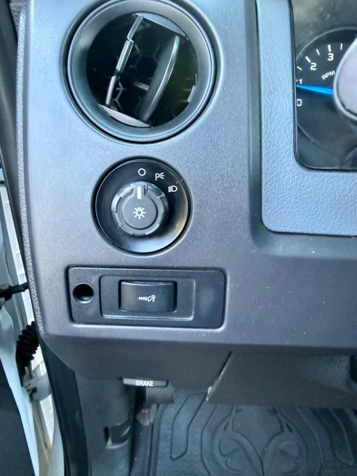 Ford F-150 XL SuperCab 8-ft. Bed 4WD 2013