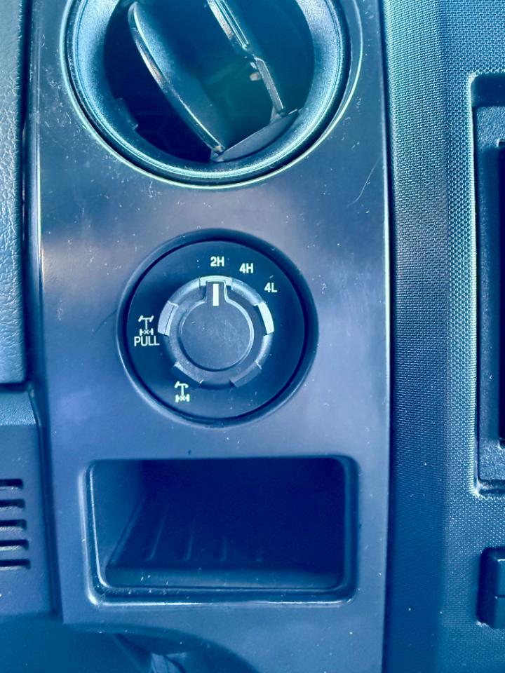 Ford F-150 XL SuperCab 8-ft. Bed 4WD 2013