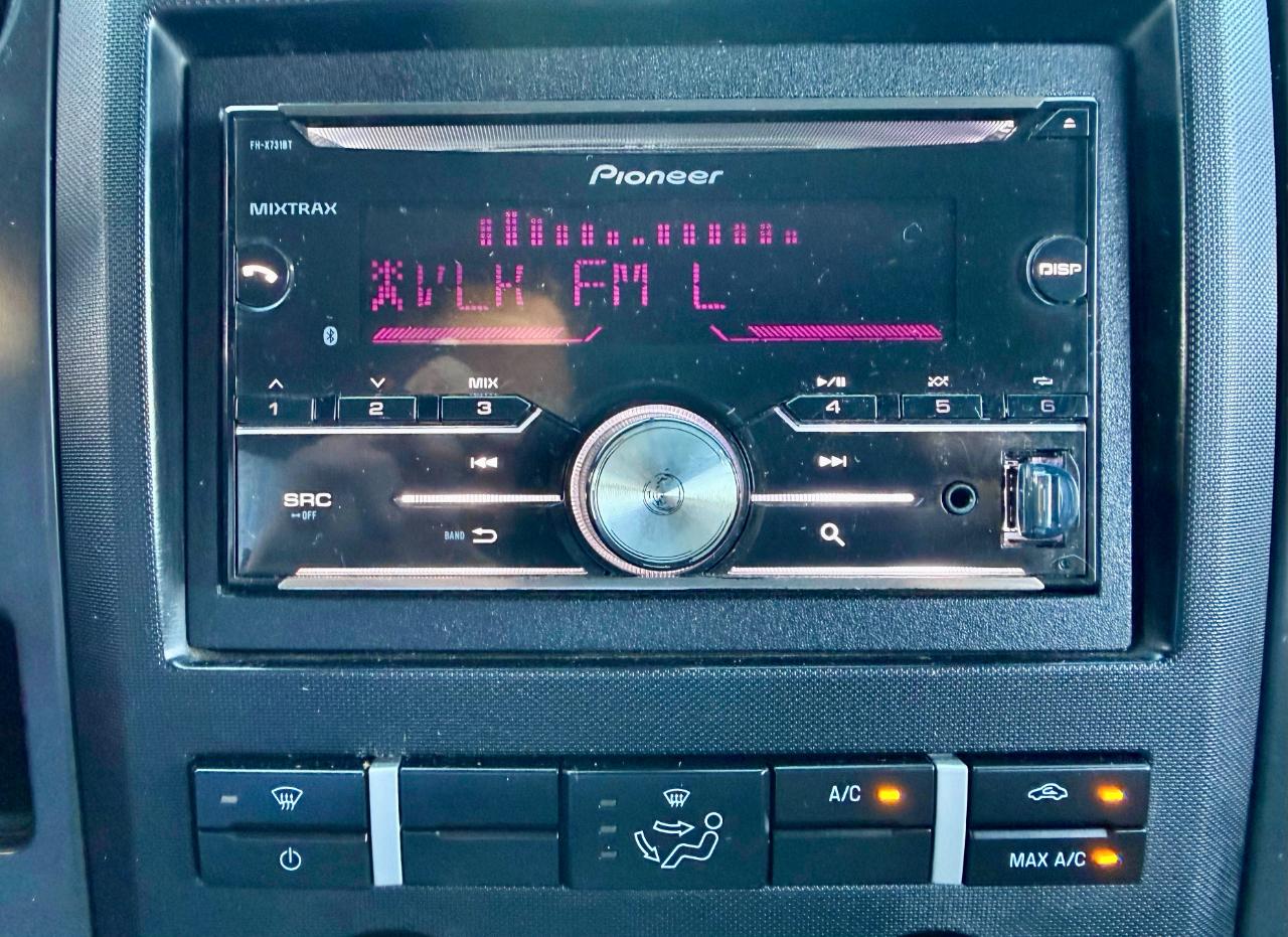 Ford F-150 XL SuperCab 8-ft. Bed 4WD 2013