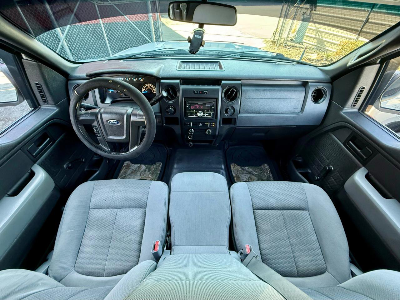 Ford F-150 XL SuperCab 8-ft. Bed 4WD 2013