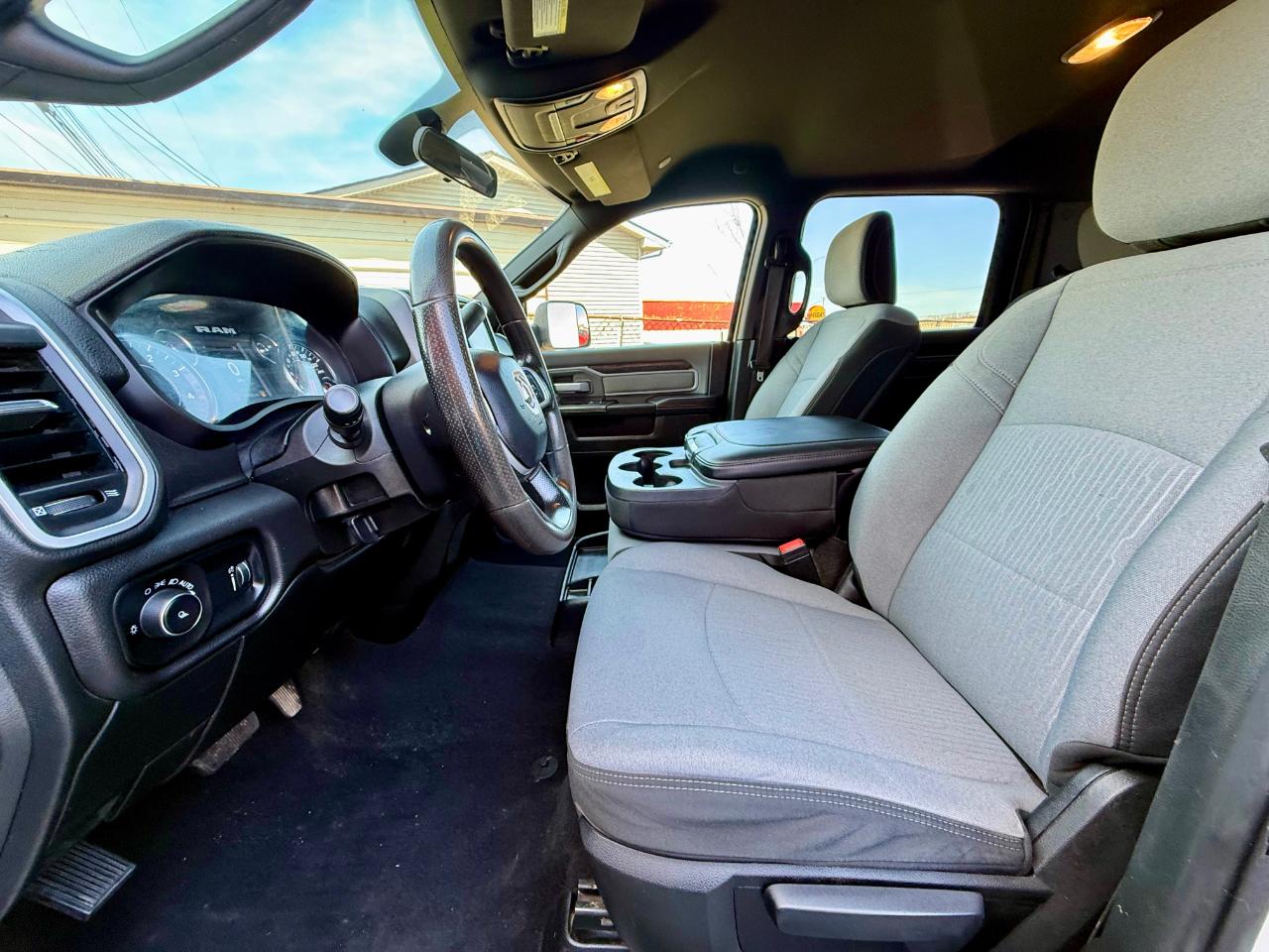 RAM 3500 Big Horn Crew Cab LWB 4WD 2022