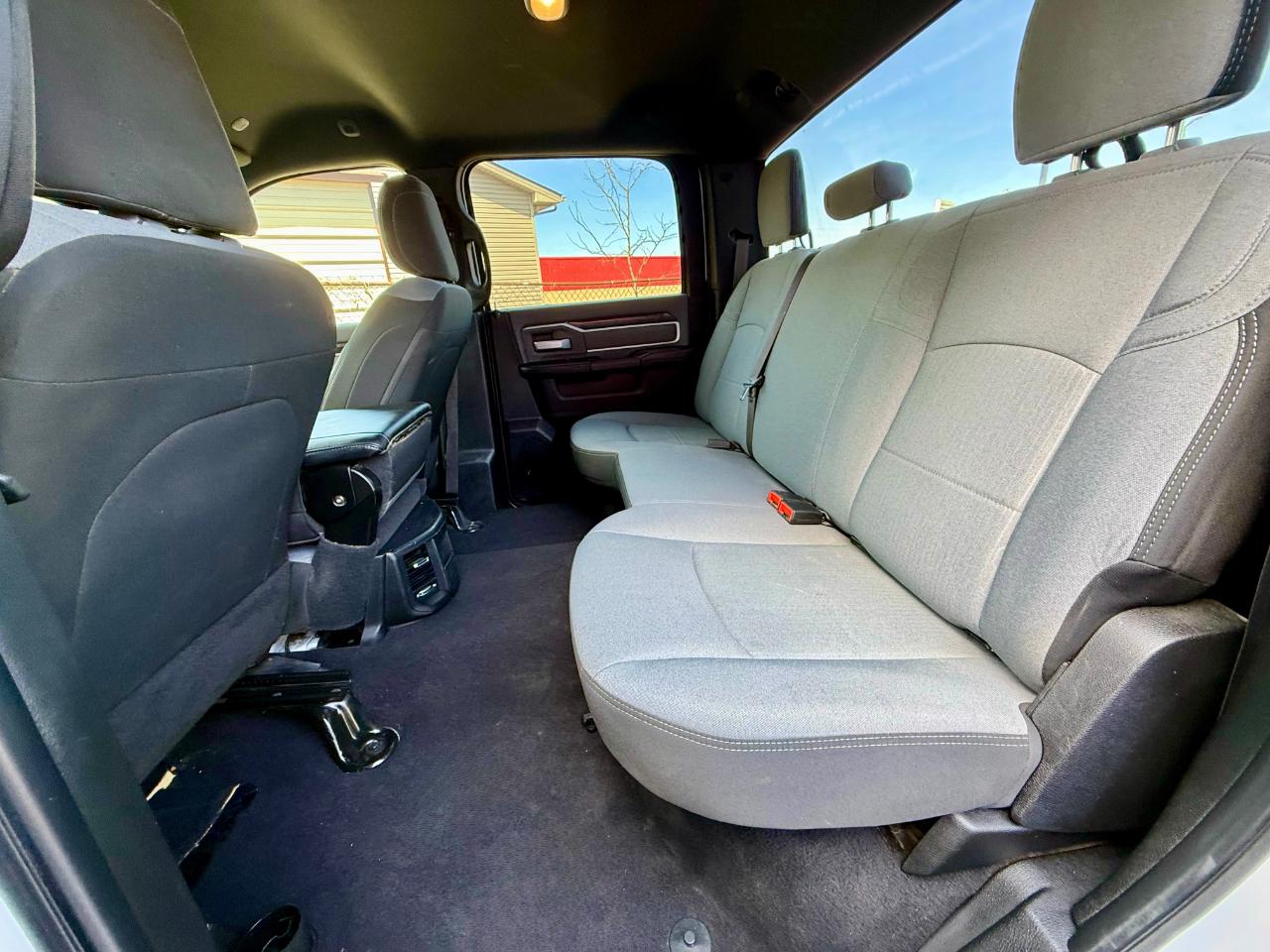 RAM 3500 Big Horn Crew Cab LWB 4WD 2022