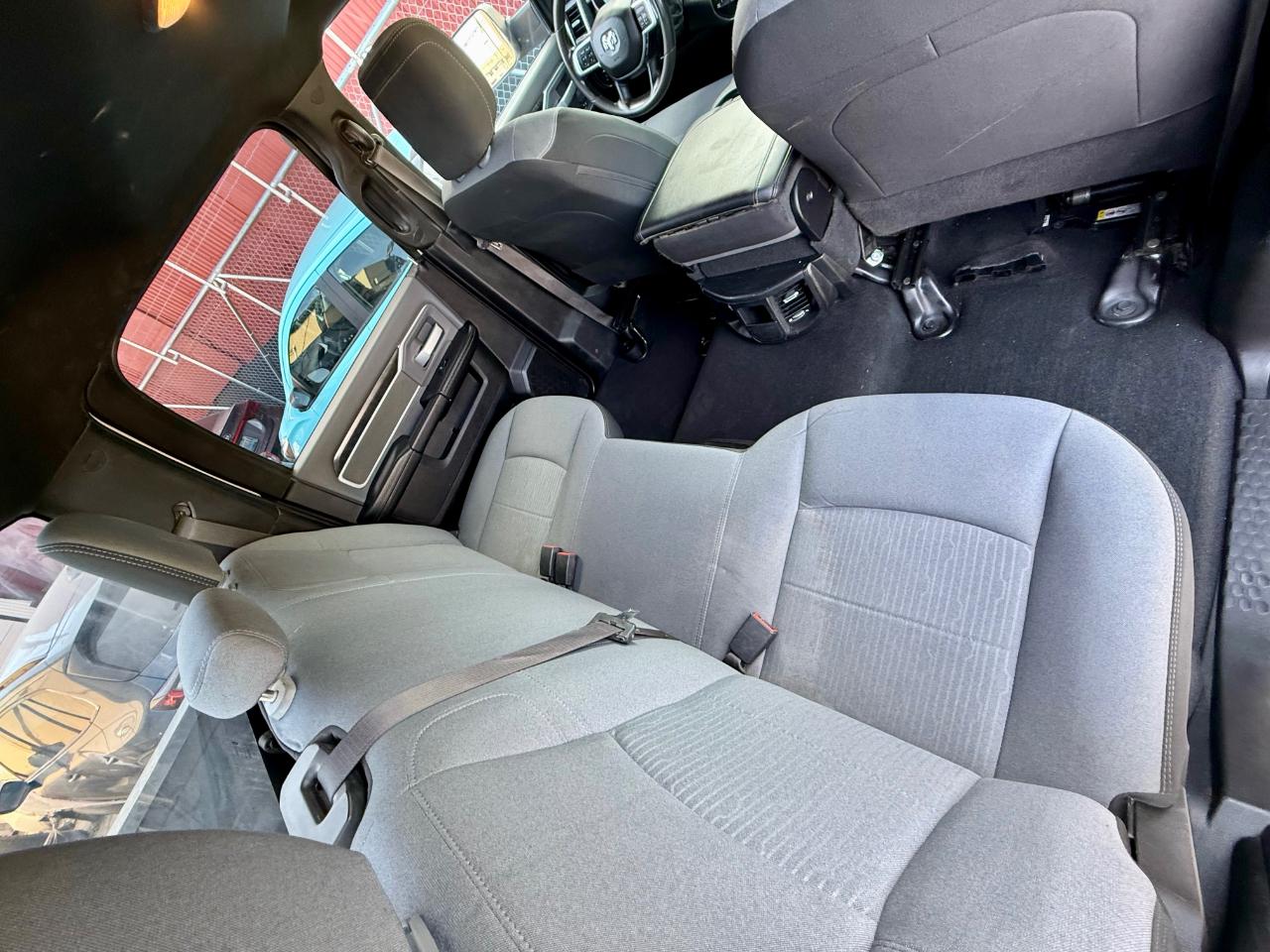 RAM 3500 Big Horn Crew Cab LWB 4WD 2022