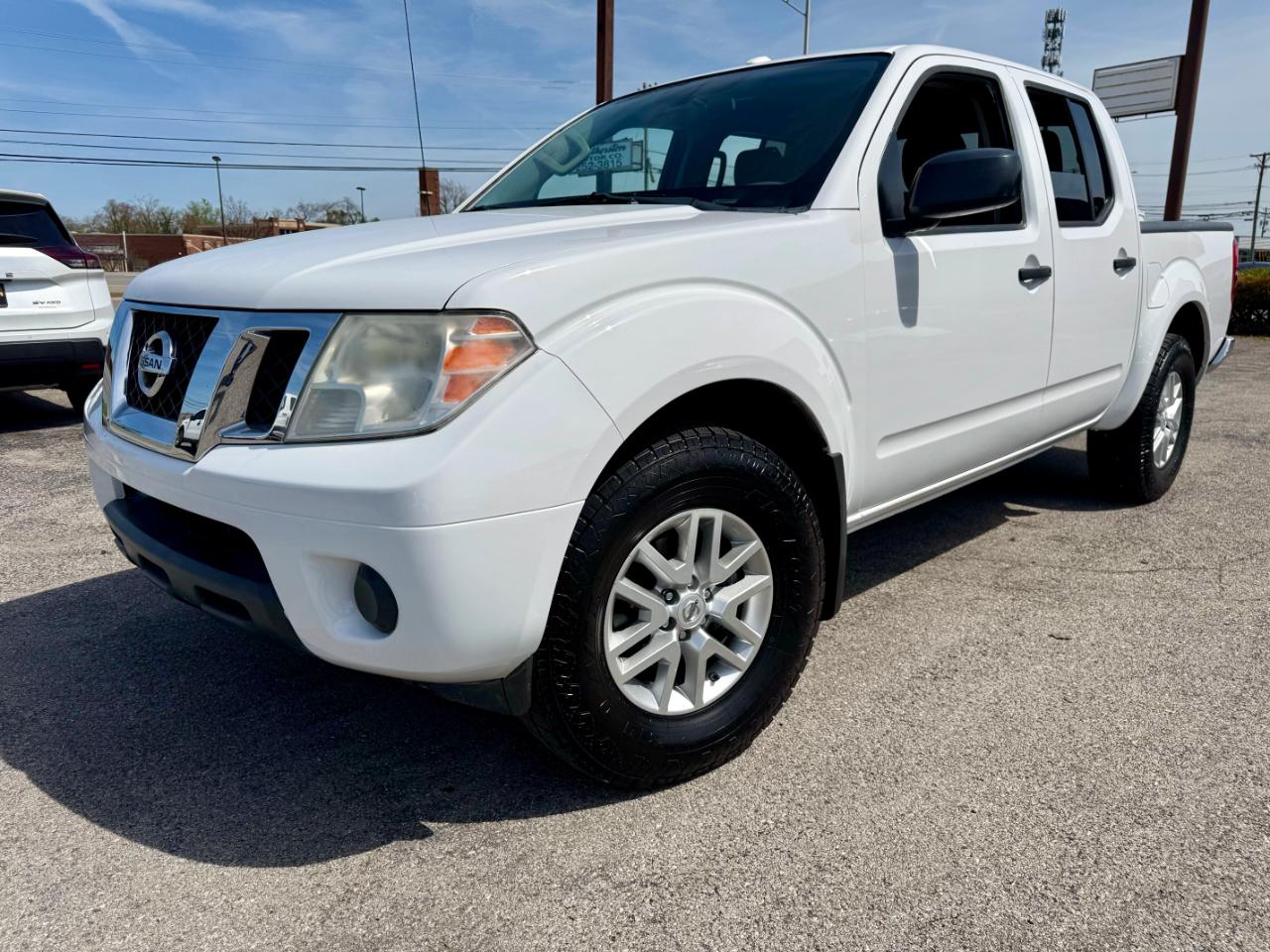 Nissan Frontier SV Crew Cab 4WD 2017