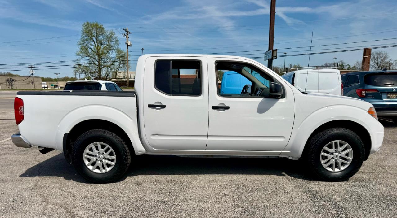 Nissan Frontier SV Crew Cab 4WD 2017