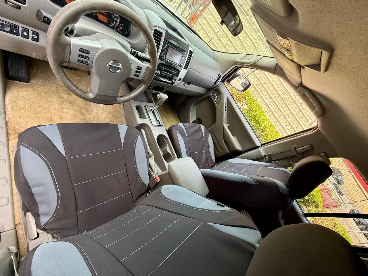 Nissan Frontier SV Crew Cab 4WD 2017