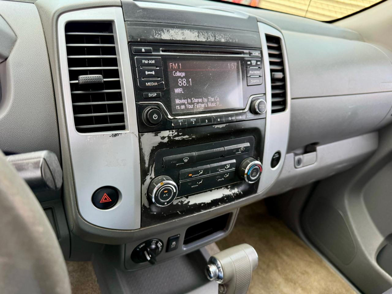 Nissan Frontier SV Crew Cab 4WD 2017