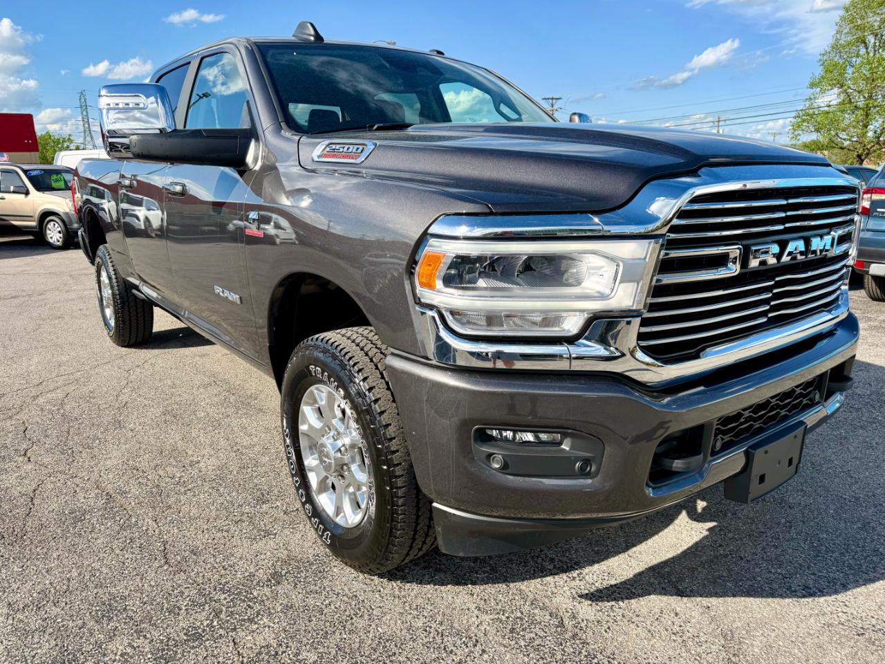 RAM 2500 Laramie Crew Cab SWB 4WD 2024