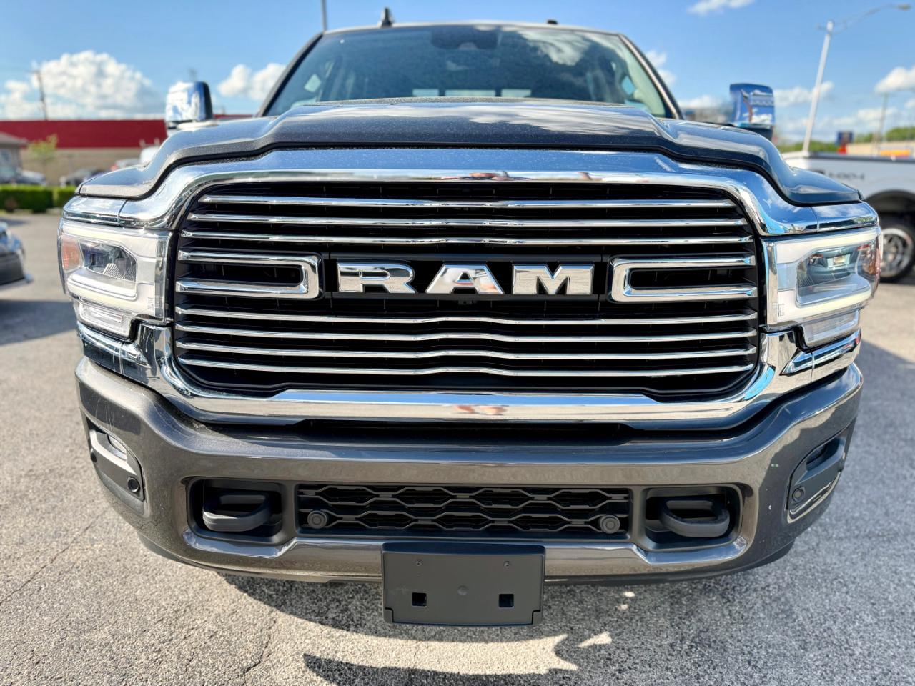 RAM 2500 Laramie Crew Cab SWB 4WD 2024