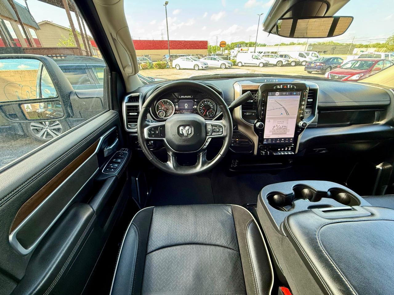 RAM 2500 Laramie Crew Cab SWB 4WD 2024