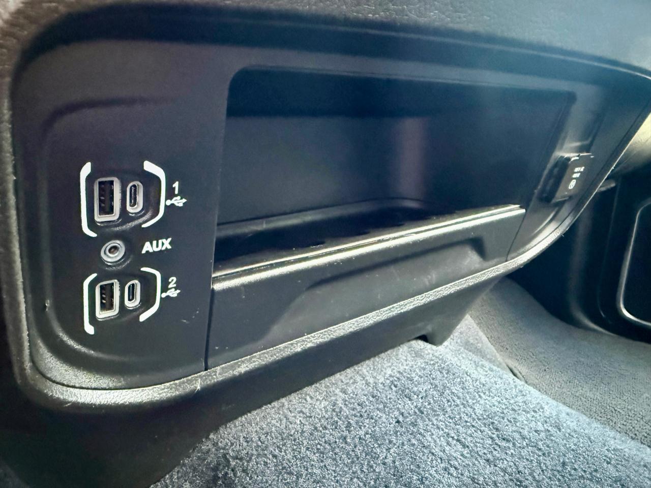 RAM 2500 Laramie Crew Cab SWB 4WD 2024