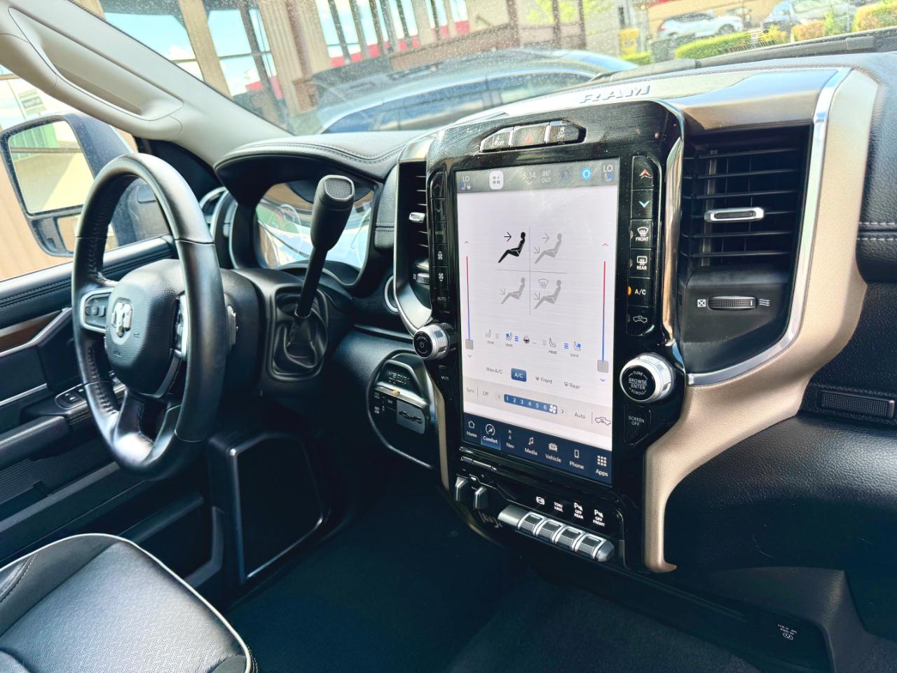 RAM 2500 Laramie Crew Cab SWB 4WD 2024