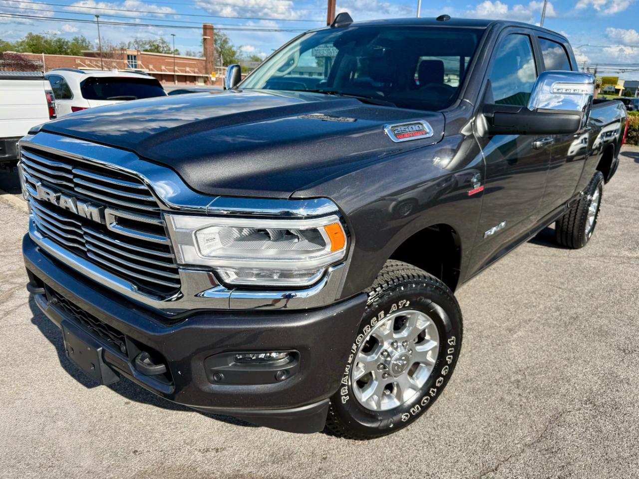 RAM 2500 Laramie Crew Cab SWB 4WD 2024