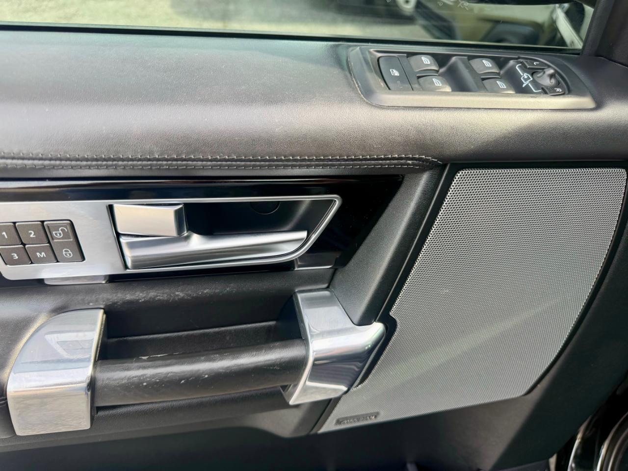 Land Rover LR4 4WD 4dr HSE LUX Landmark Edition 2016