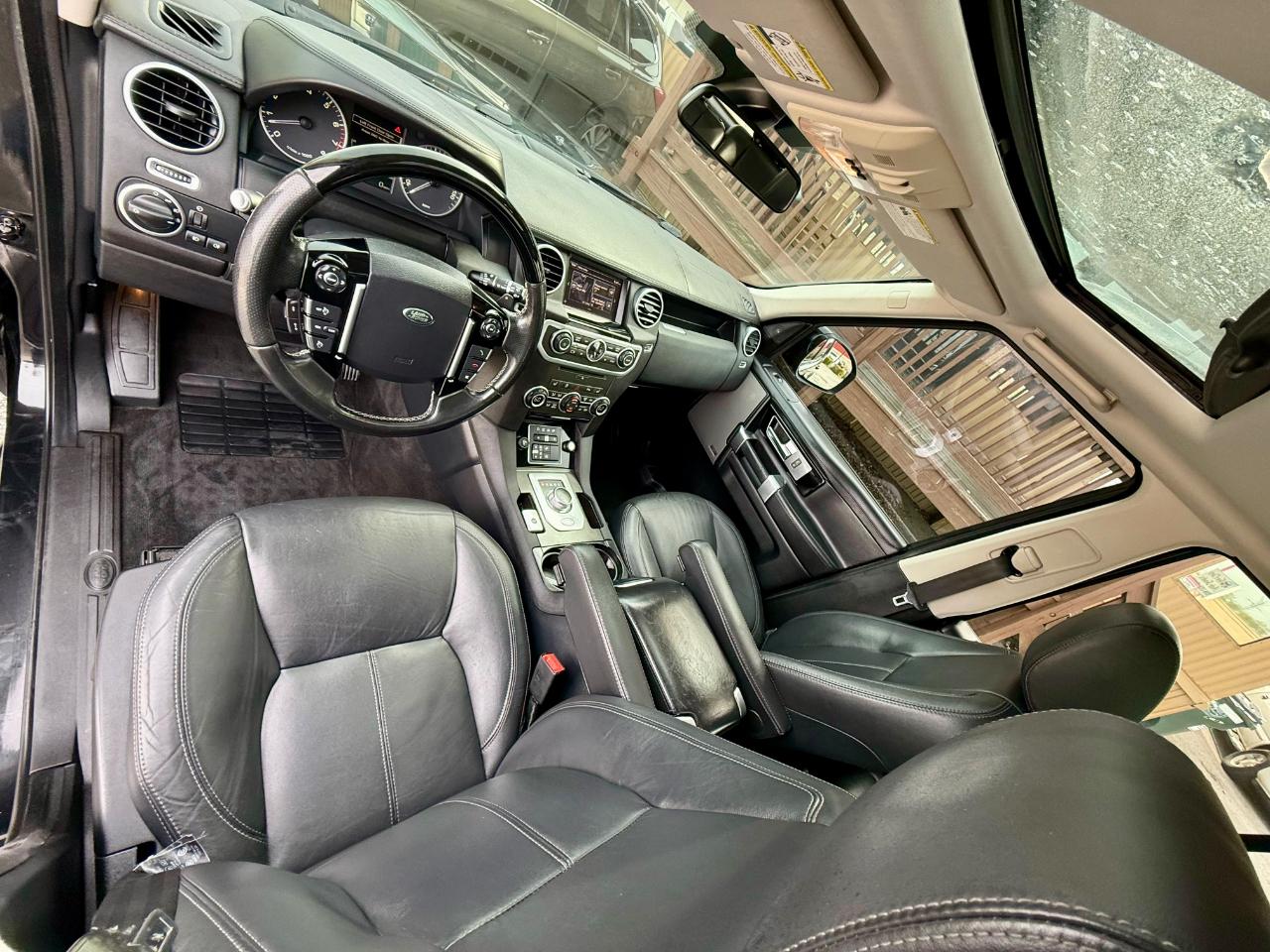 Land Rover LR4 4WD 4dr HSE LUX Landmark Edition 2016