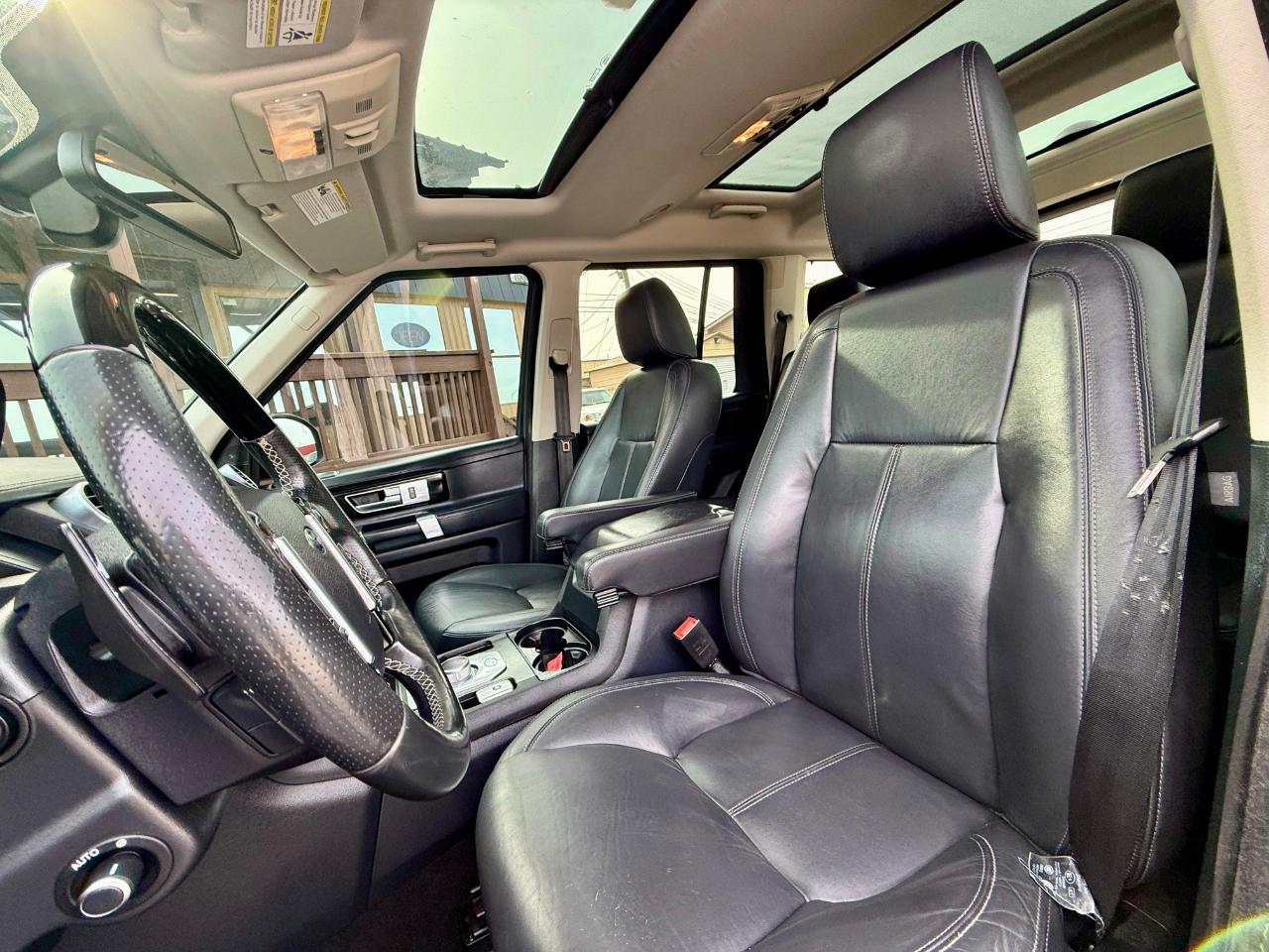 Land Rover LR4 4WD 4dr HSE LUX Landmark Edition 2016