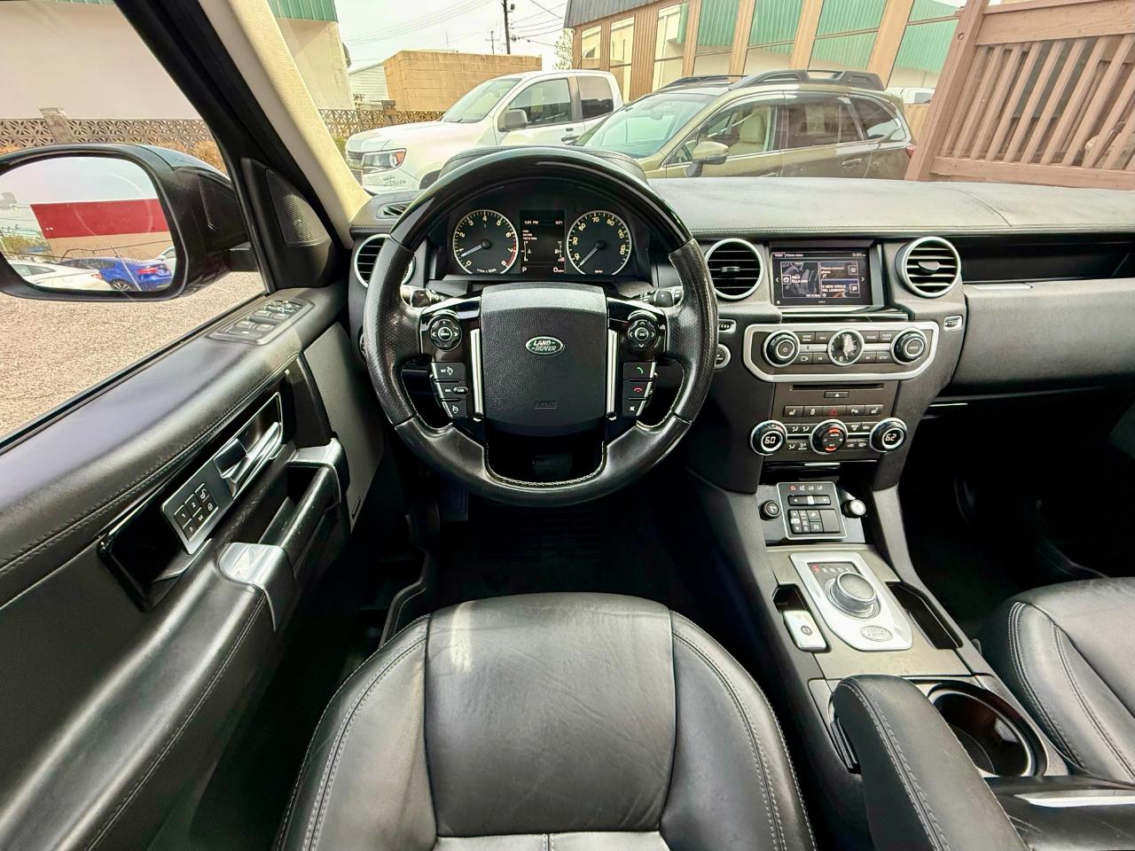 Land Rover LR4 4WD 4dr HSE LUX Landmark Edition 2016