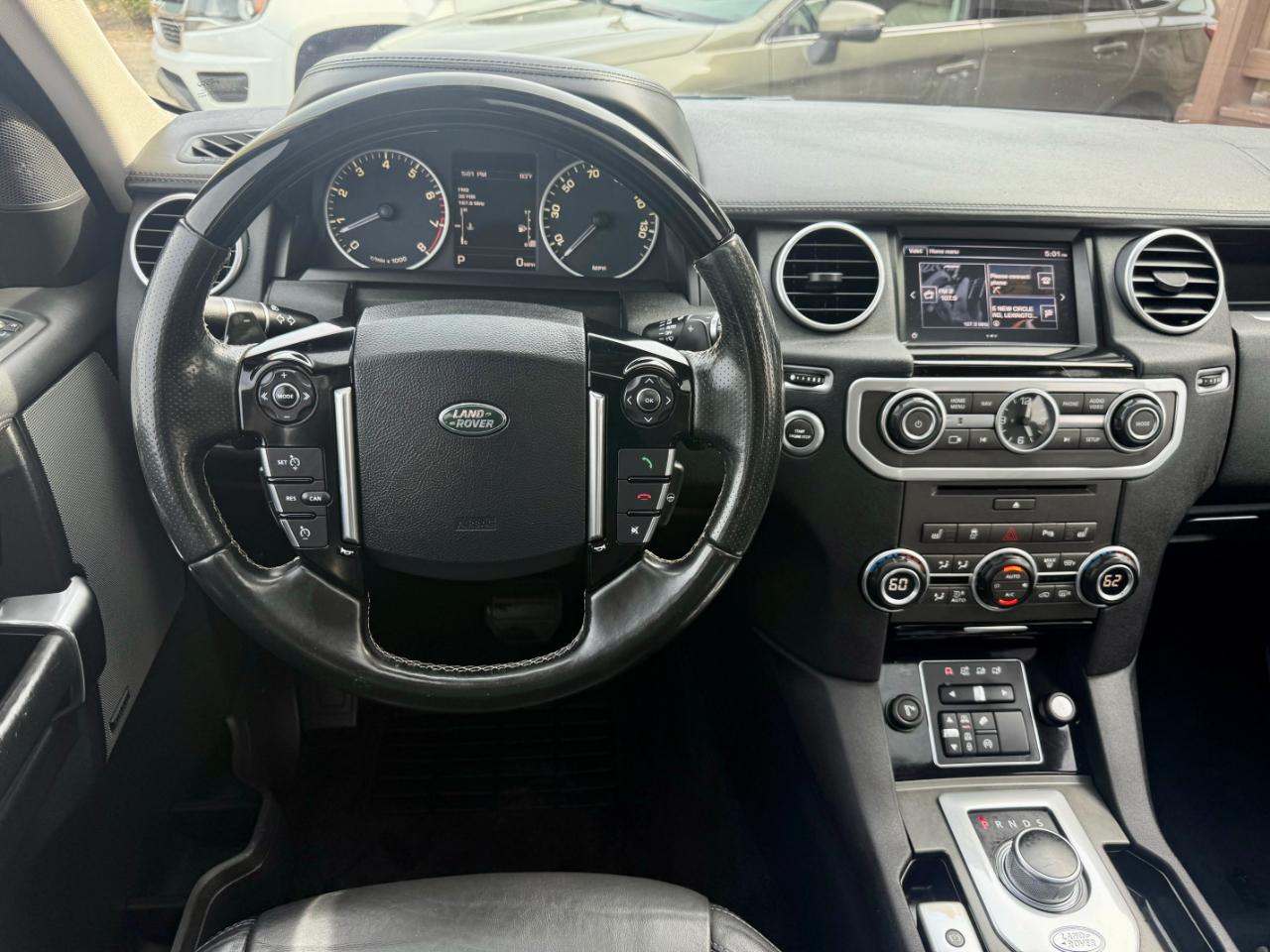 Land Rover LR4 4WD 4dr HSE LUX Landmark Edition 2016