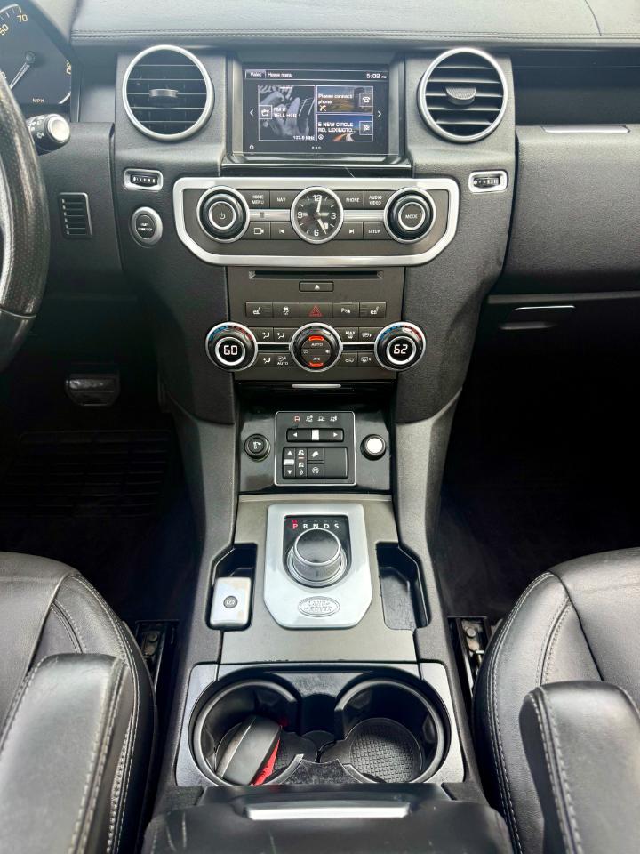 Land Rover LR4 4WD 4dr HSE LUX Landmark Edition 2016