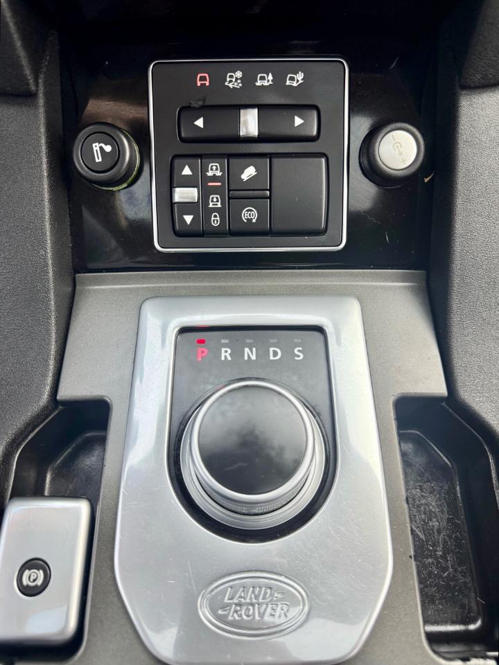 Land Rover LR4 4WD 4dr HSE LUX Landmark Edition 2016