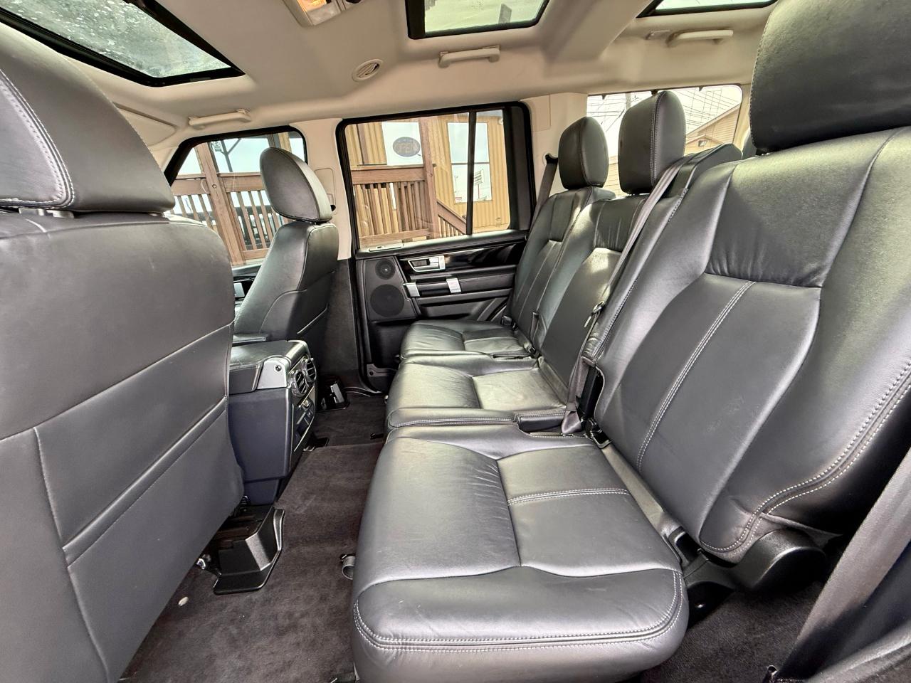 Land Rover LR4 4WD 4dr HSE LUX Landmark Edition 2016