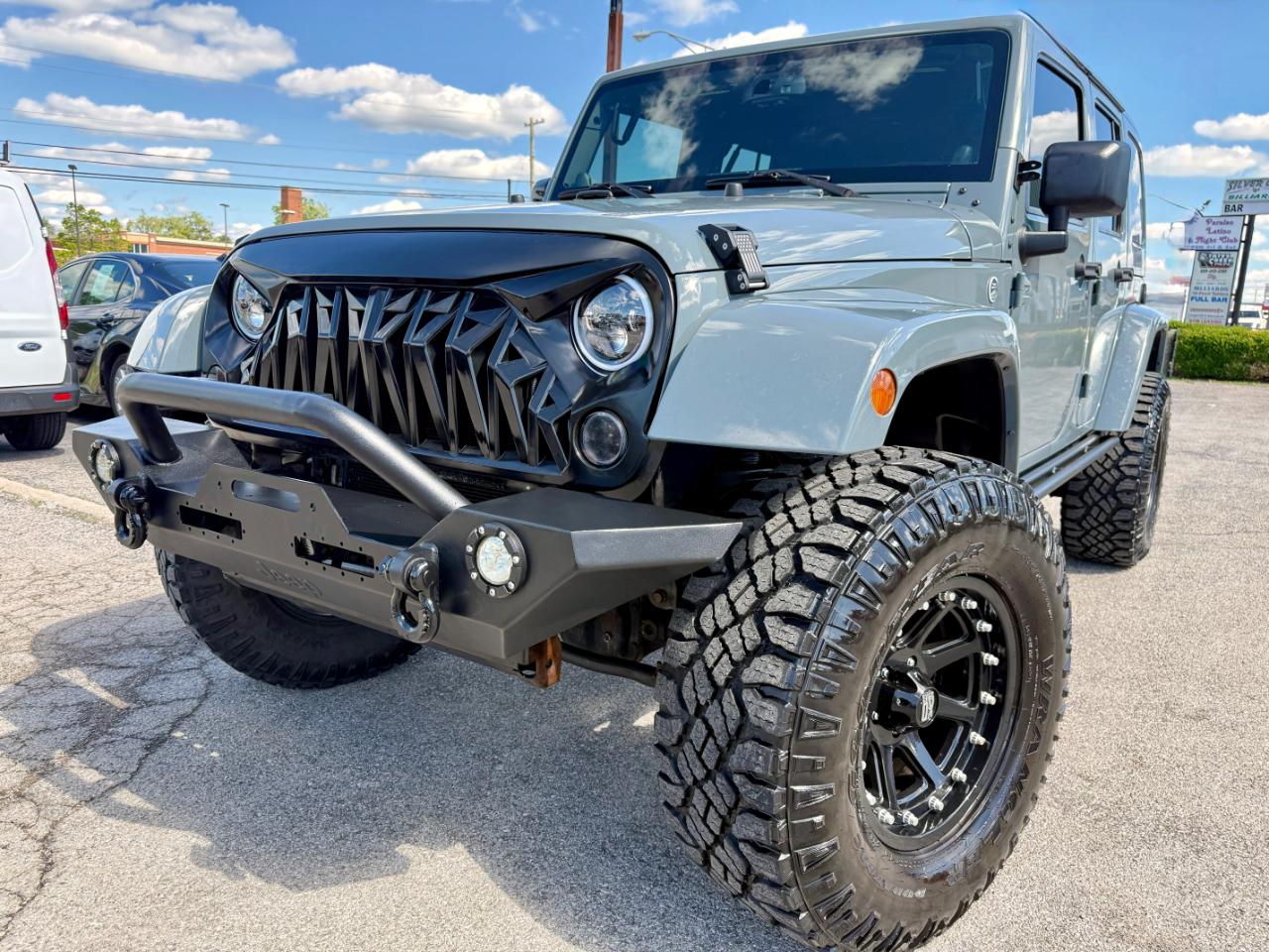 Jeep Wrangler Unlimited Sahara 4WD 2014
