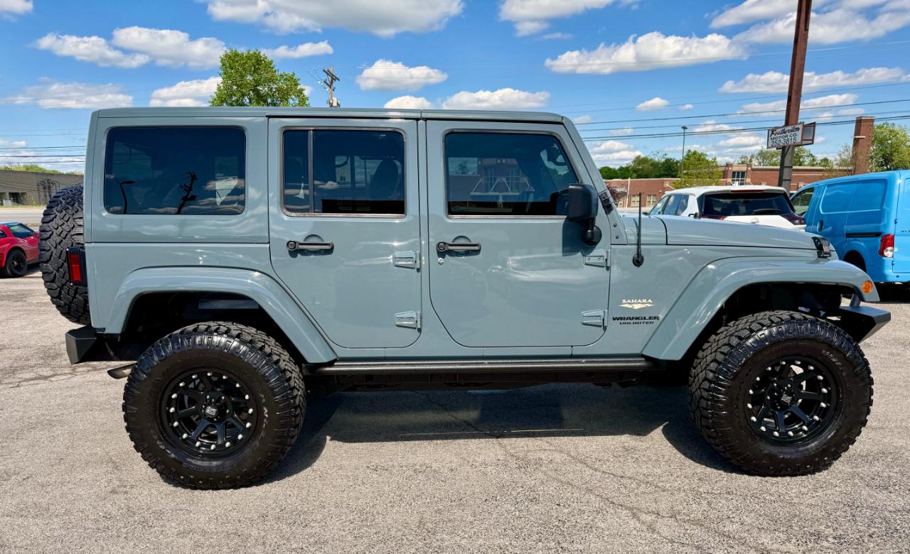 Jeep Wrangler Unlimited Sahara 4WD 2014