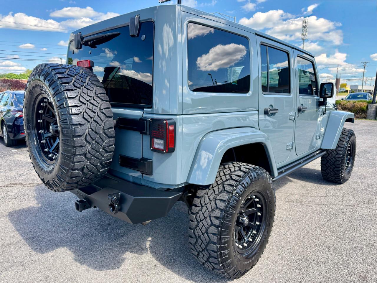Jeep Wrangler Unlimited Sahara 4WD 2014