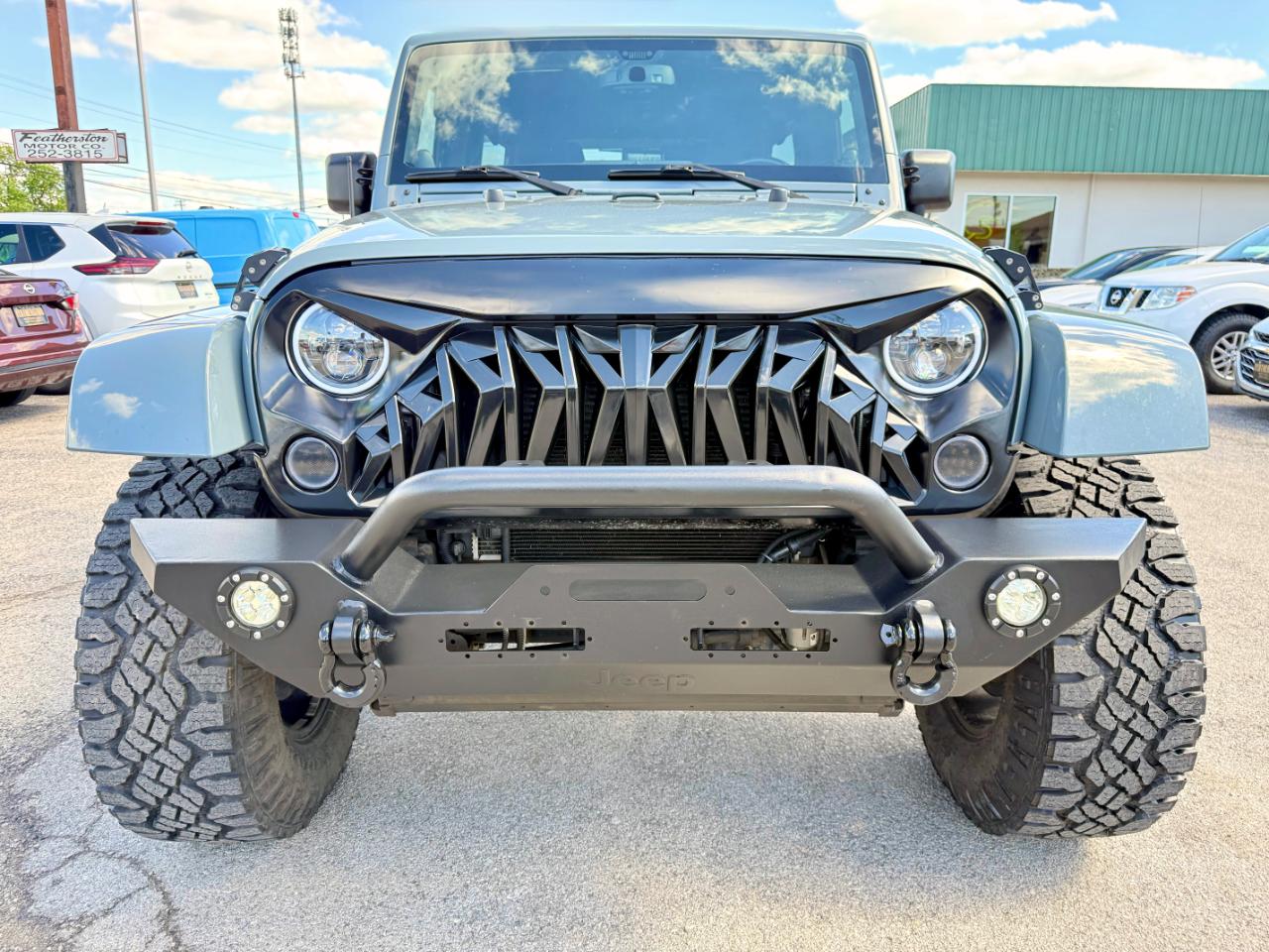 Jeep Wrangler Unlimited Sahara 4WD 2014