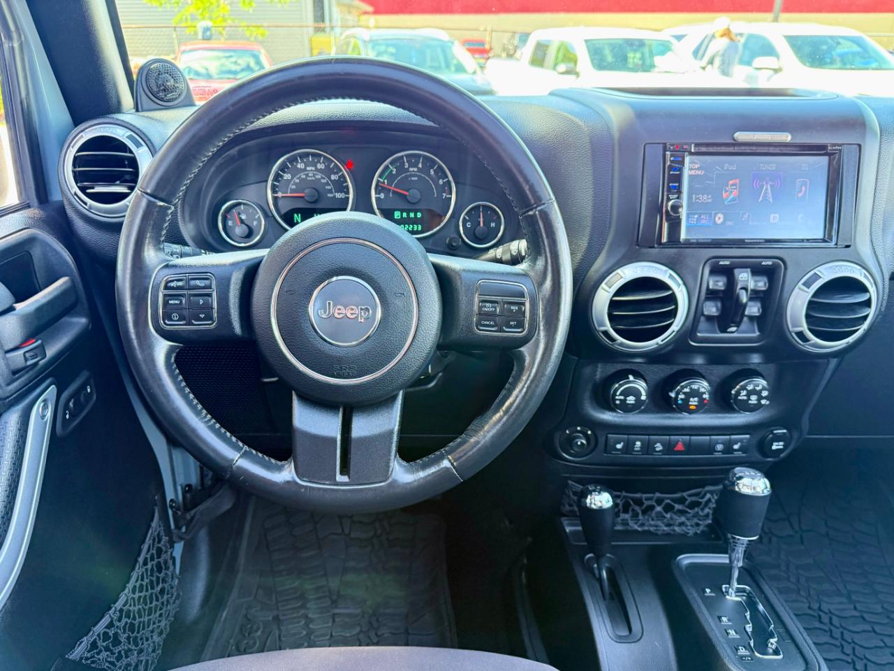 Jeep Wrangler Unlimited Sahara 4WD 2014