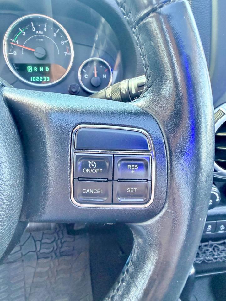 Jeep Wrangler Unlimited Sahara 4WD 2014