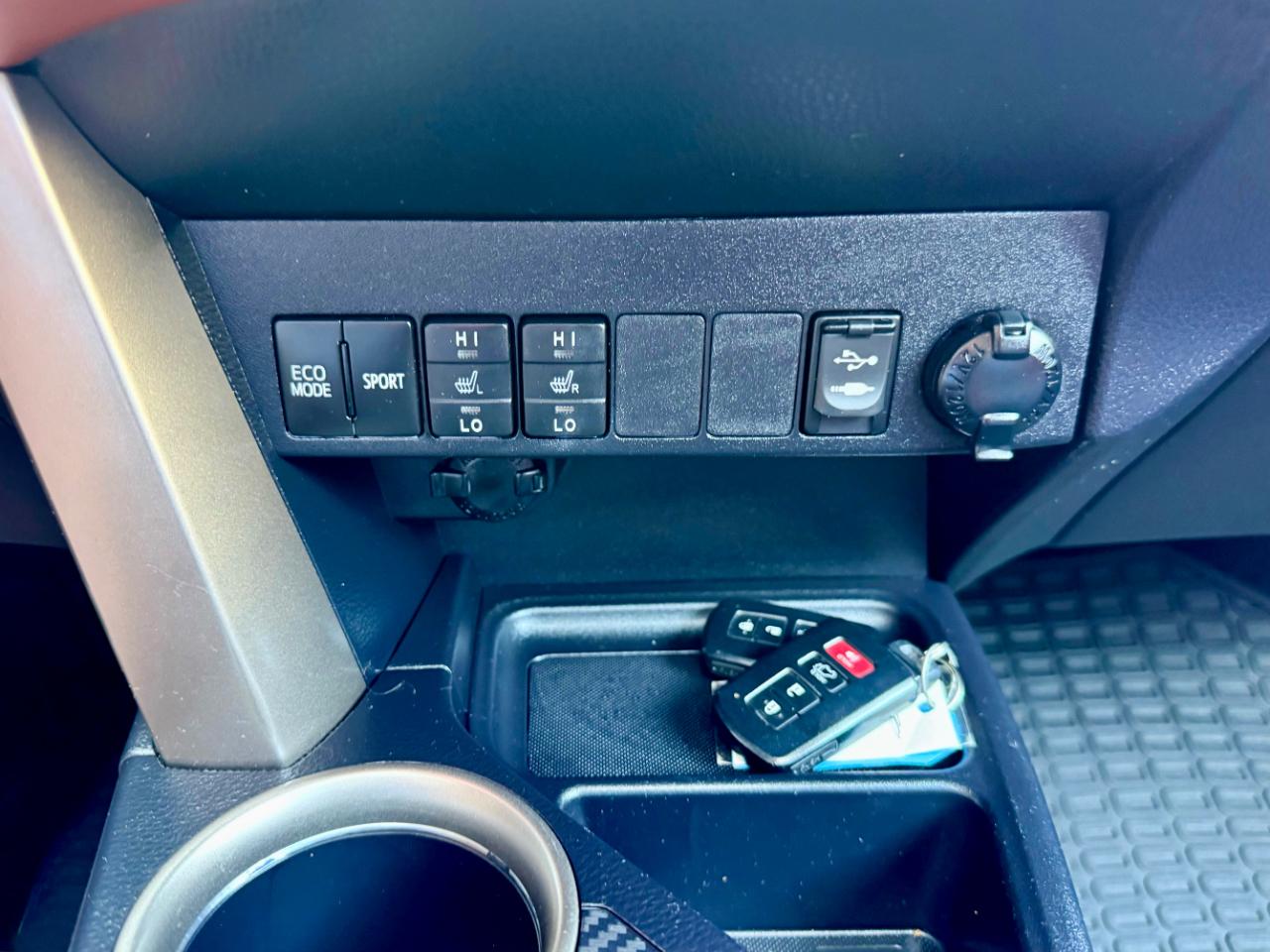 Toyota RAV4 Limited AWD 2014