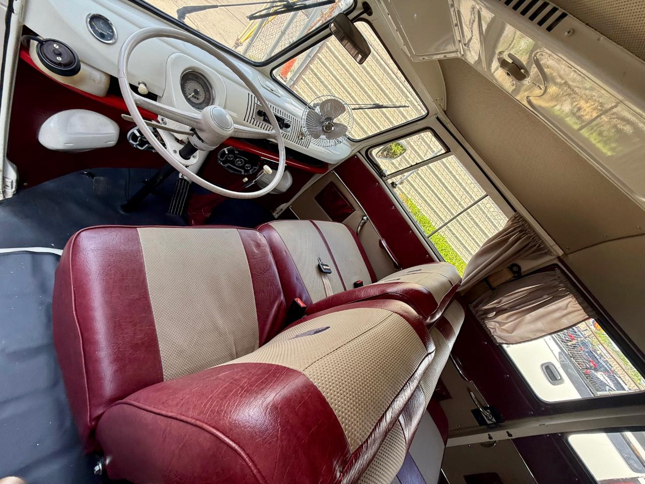 Volkswagen Kombi  1974