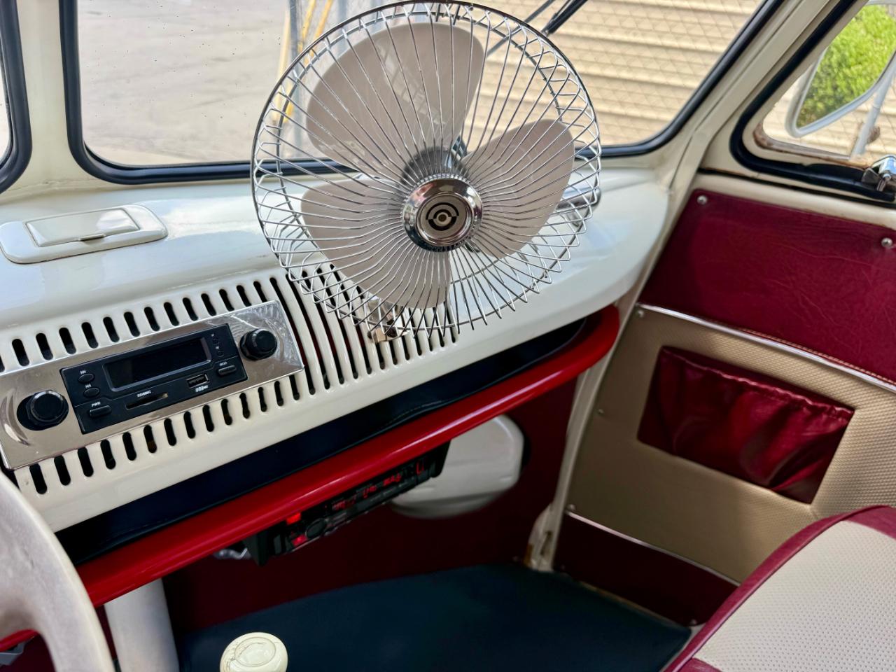 Volkswagen Kombi  1974