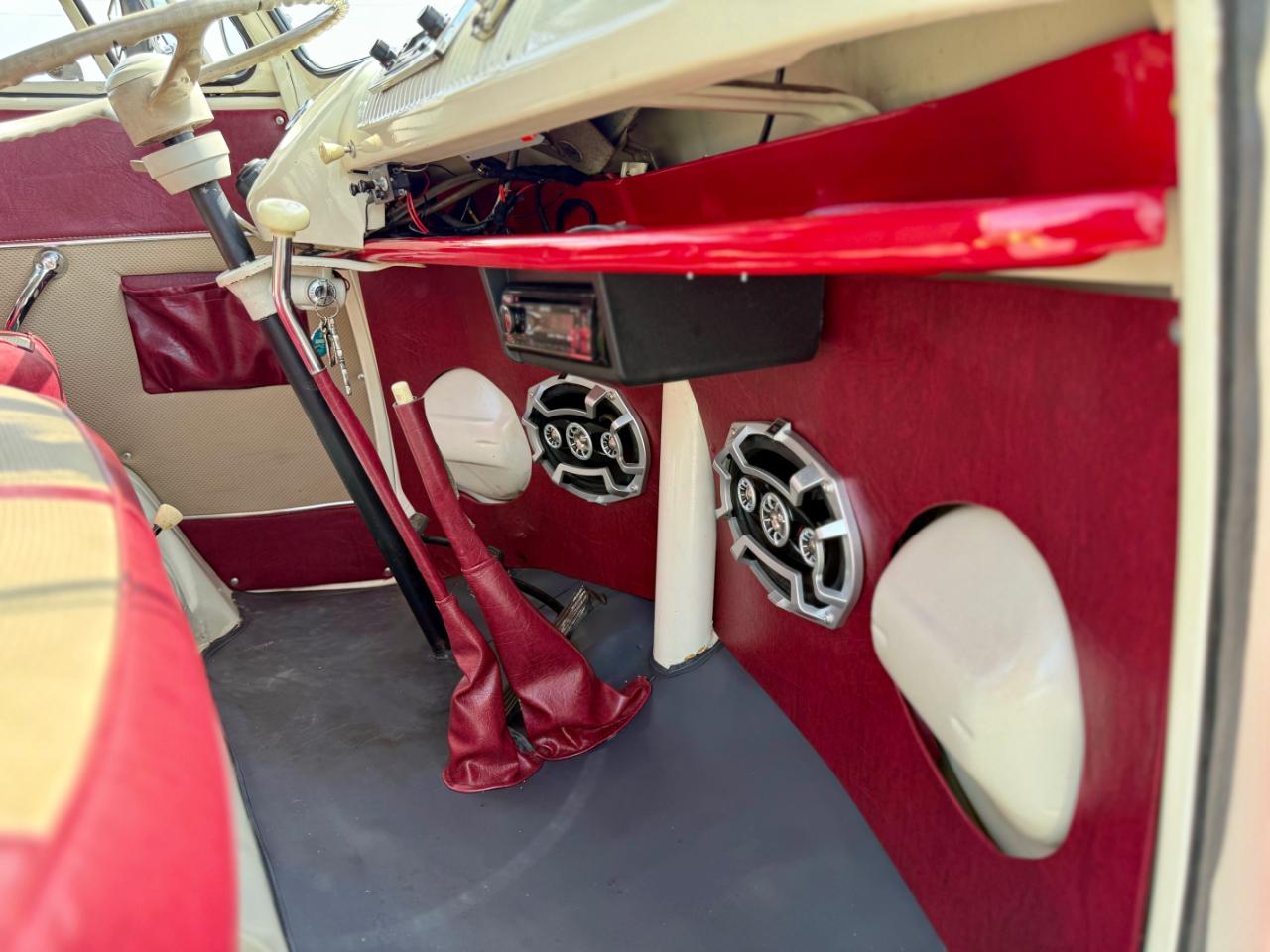 Volkswagen Kombi  1974