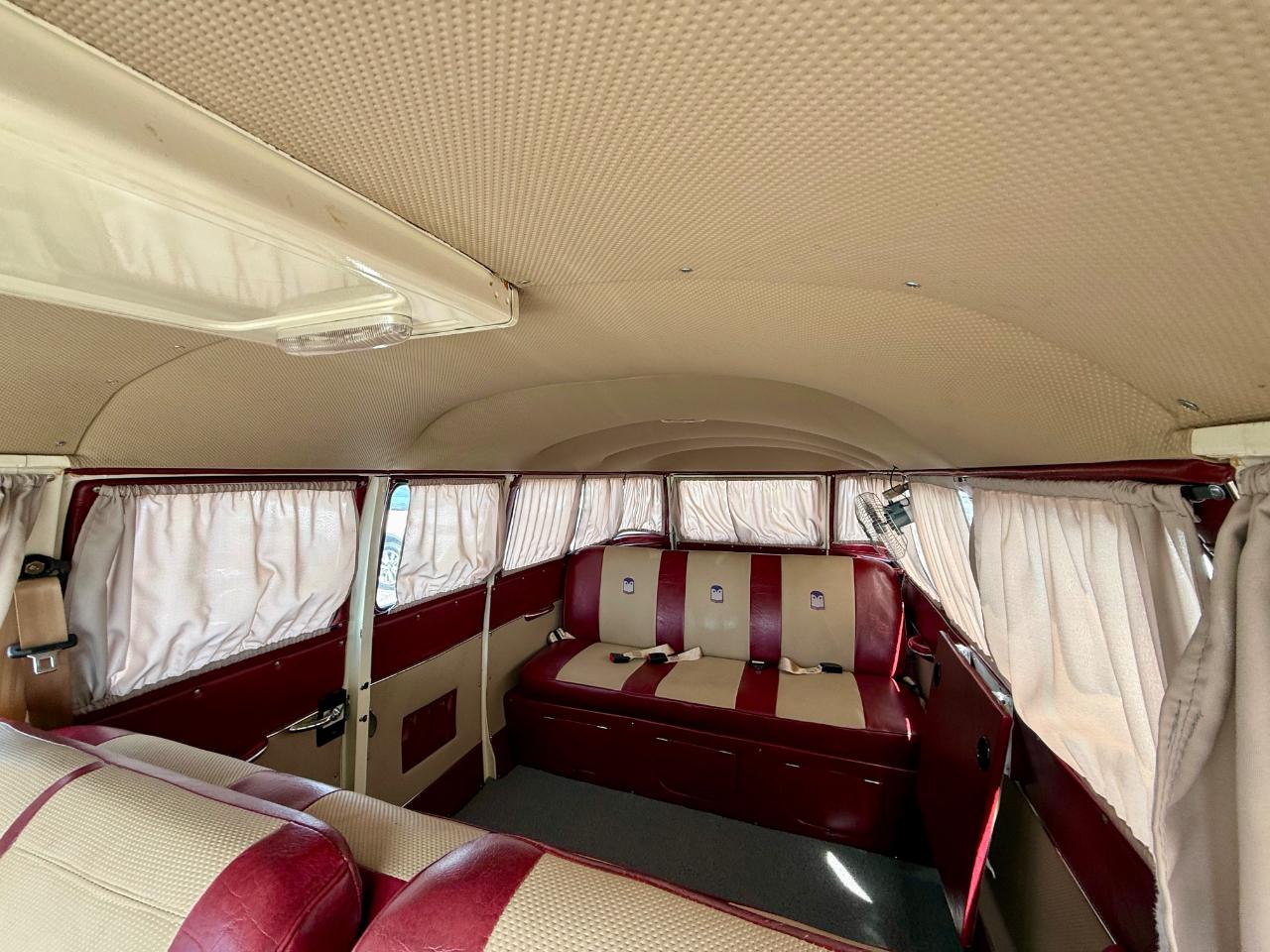 Volkswagen Kombi  1974