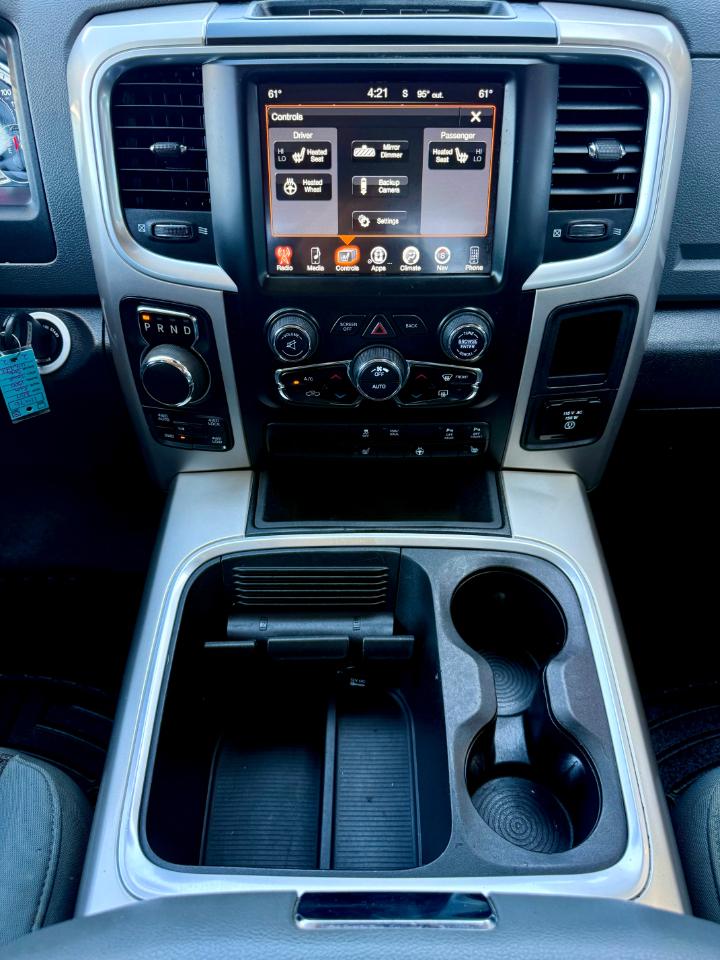 RAM 1500 Big Horn Crew Cab 4WD 2017