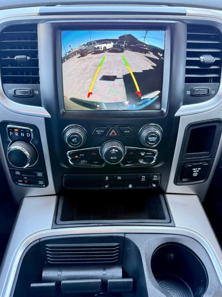 RAM 1500 Big Horn Crew Cab 4WD 2017