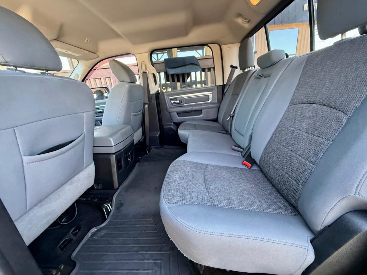 RAM 1500 Big Horn Crew Cab 4WD 2017