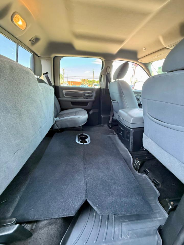 RAM 1500 Big Horn Crew Cab 4WD 2017