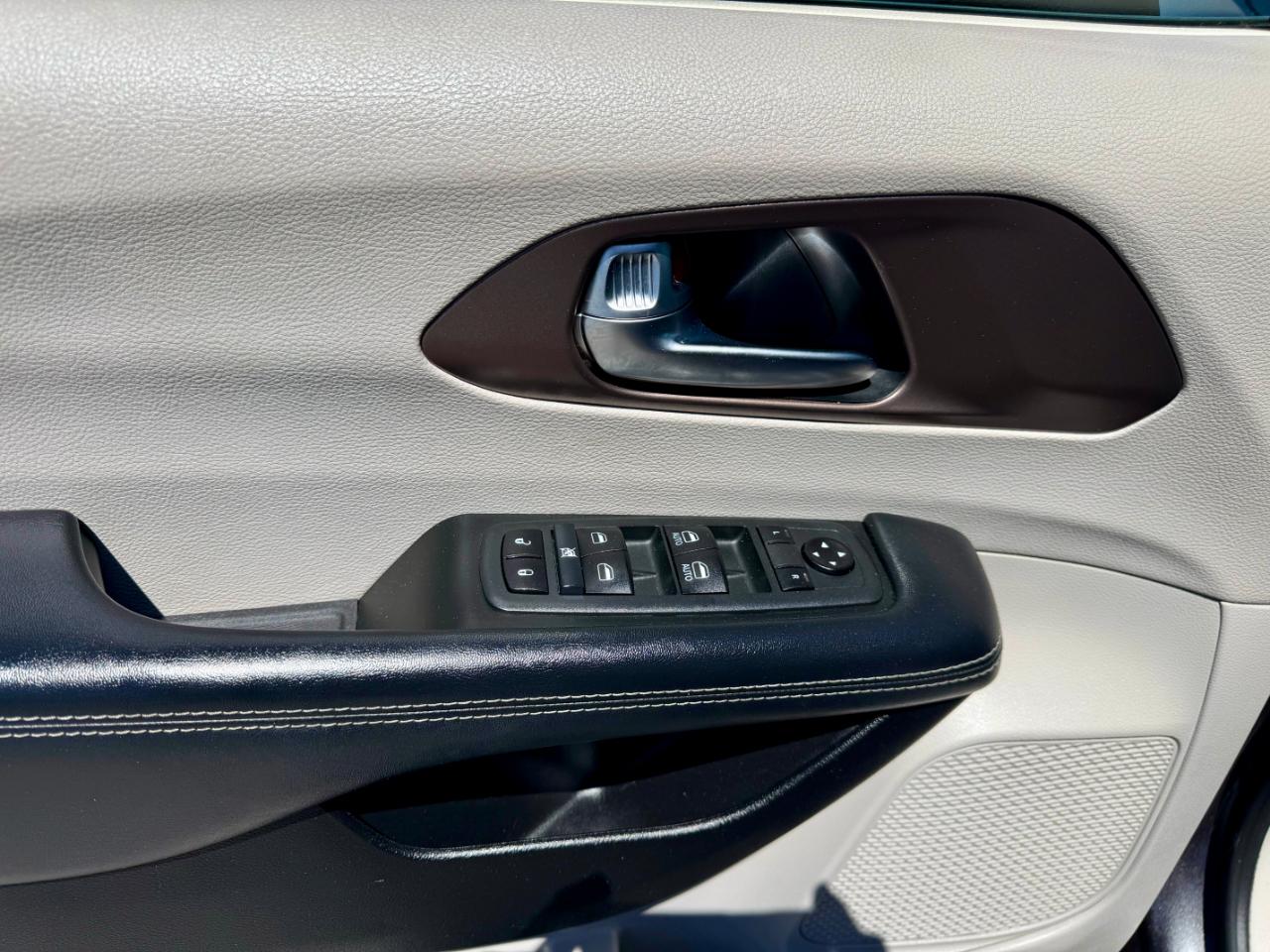 Chrysler Voyager LXI 2020