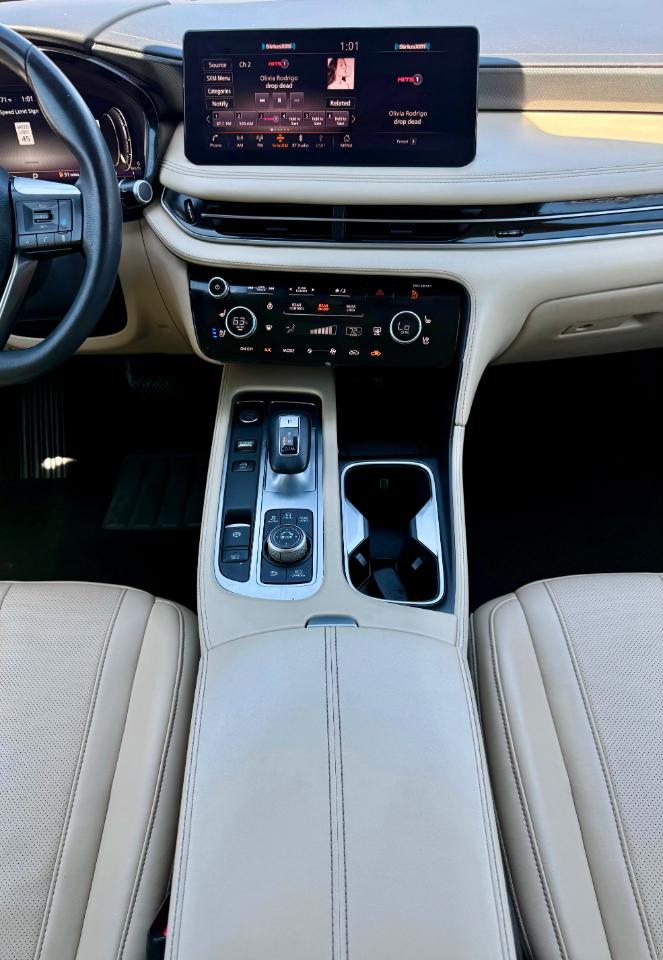 Infiniti QX60 Luxe 2023