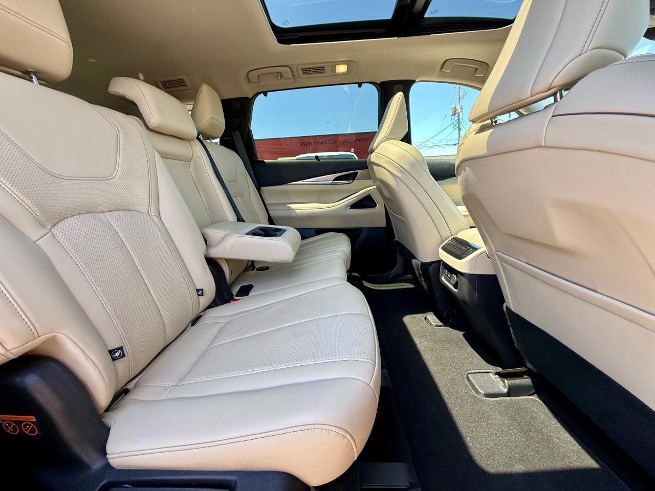 Infiniti QX60 Luxe 2023