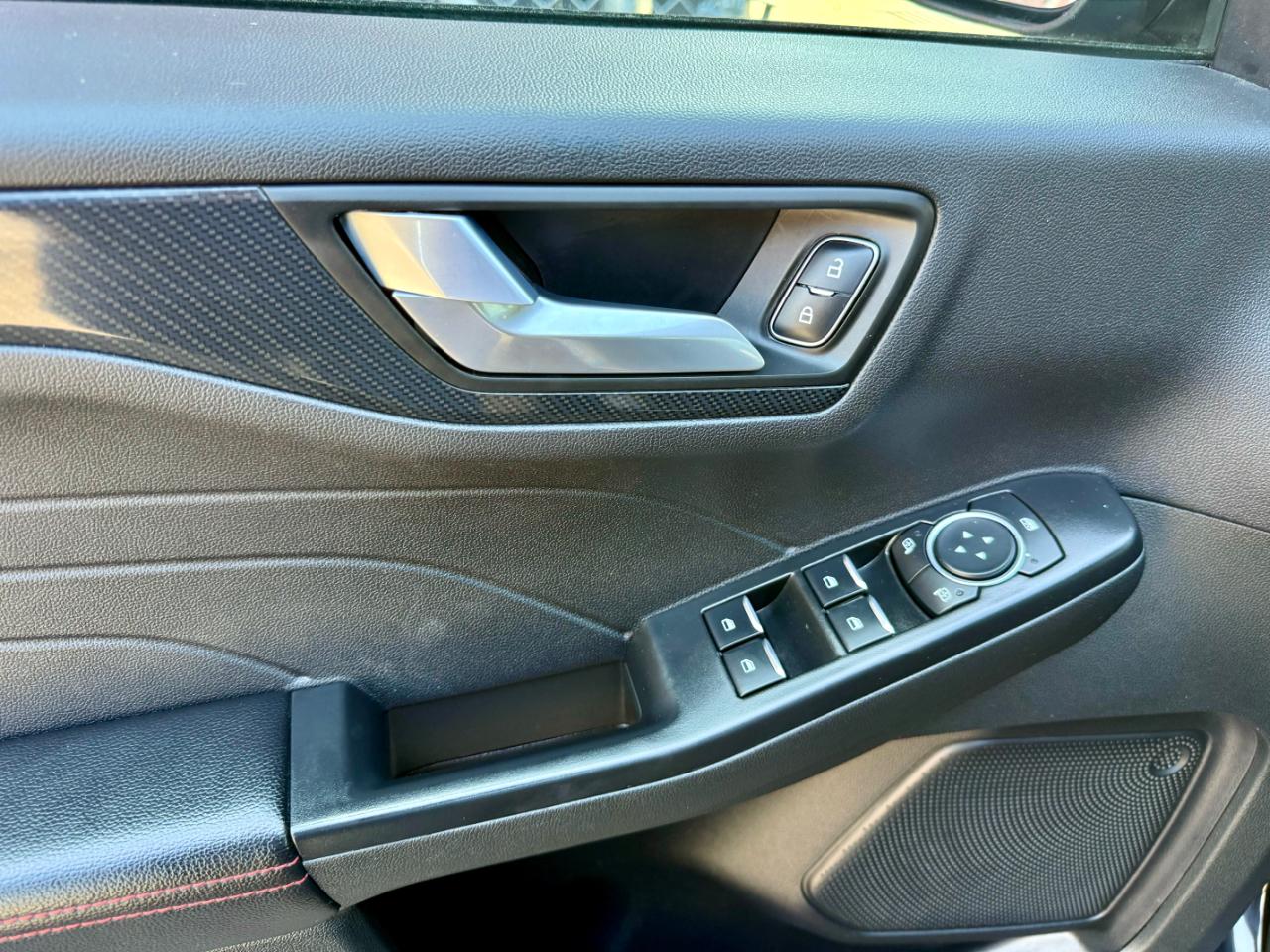 Ford Escape ST-Line AWD 2025