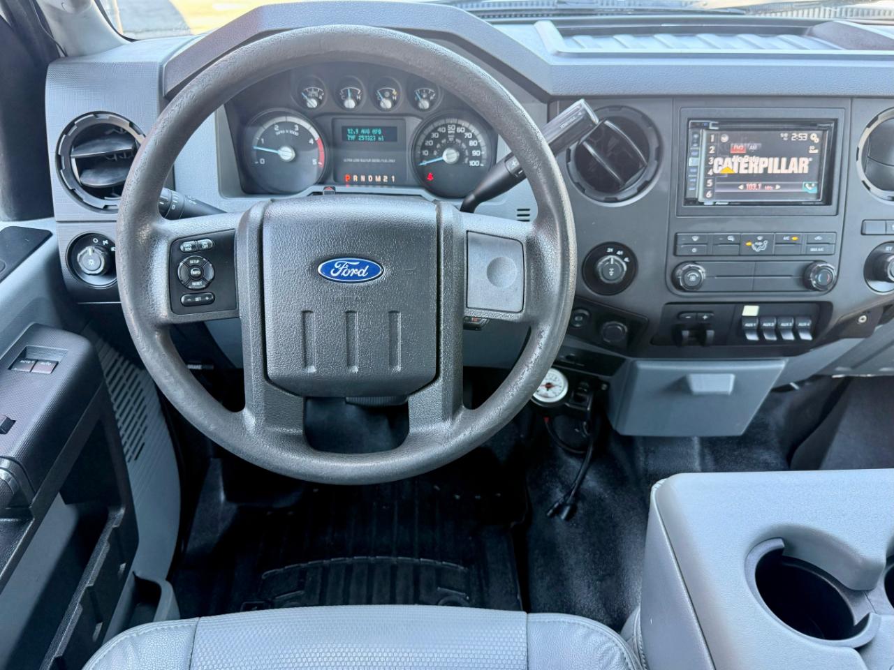 Ford F-250 SD XL SuperCab 2WD 2016