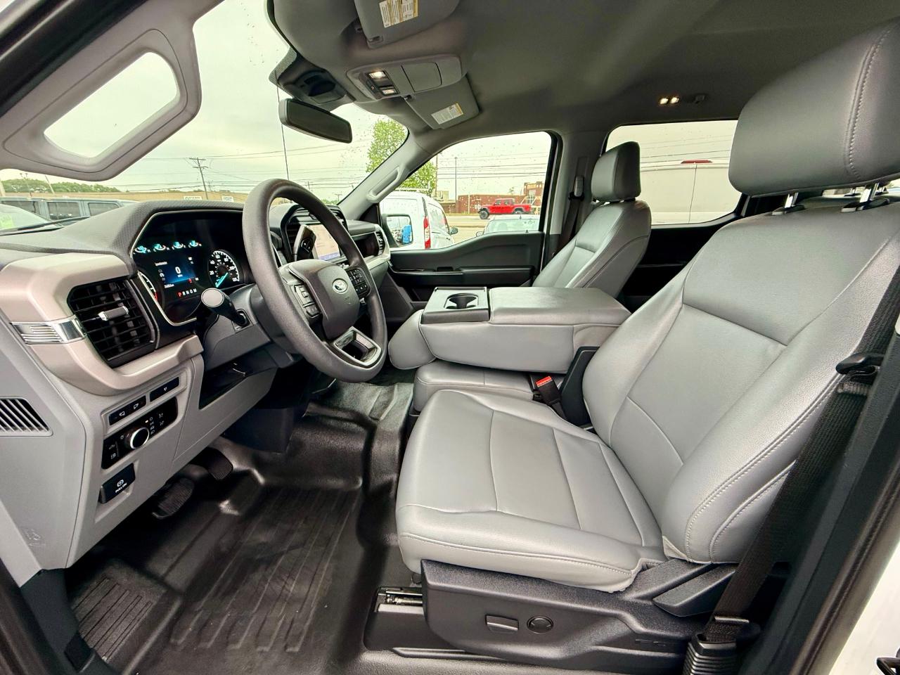 Ford F-150 XL SuperCrew 5.5-ft. Bed 4WD 2023
